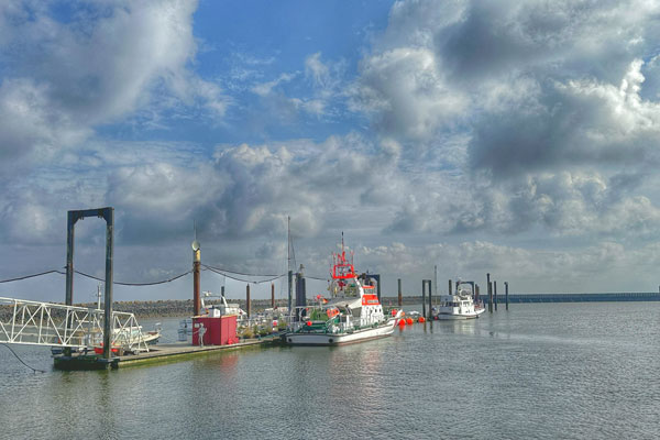 Blick in den Hafen Cuxhaven